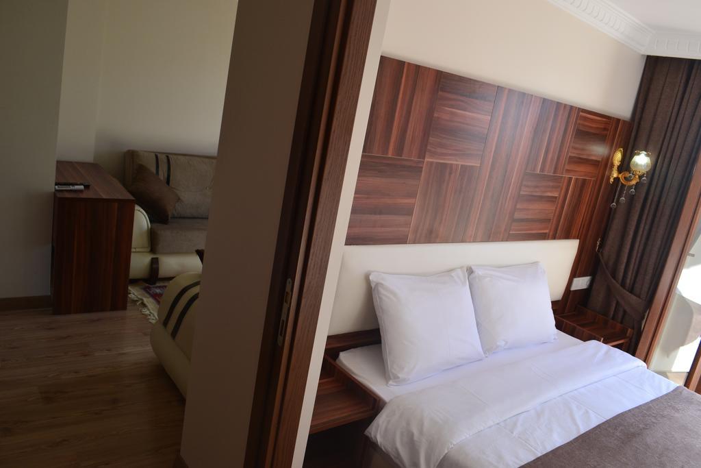 Hotel Fatih اسطنبول الغرفة الصورة