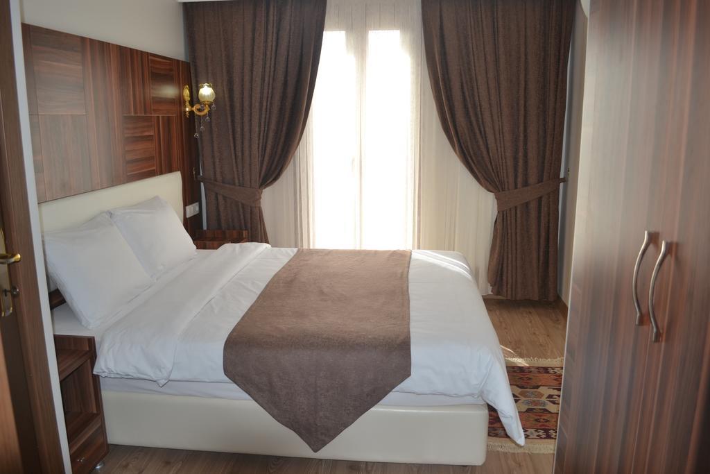 Hotel Fatih اسطنبول الغرفة الصورة