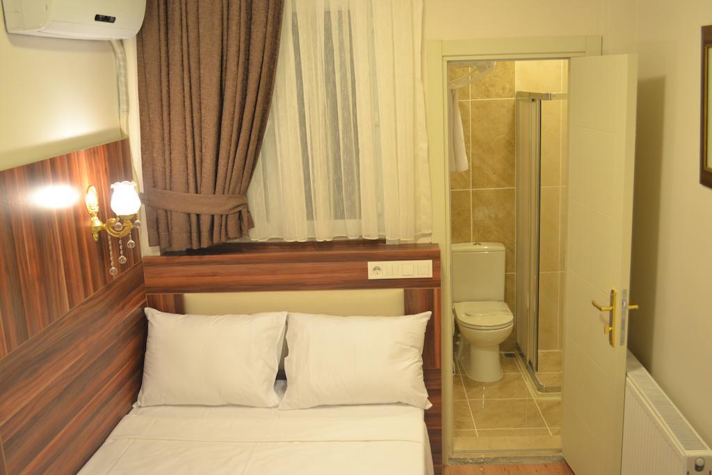 Hotel Fatih اسطنبول الغرفة الصورة