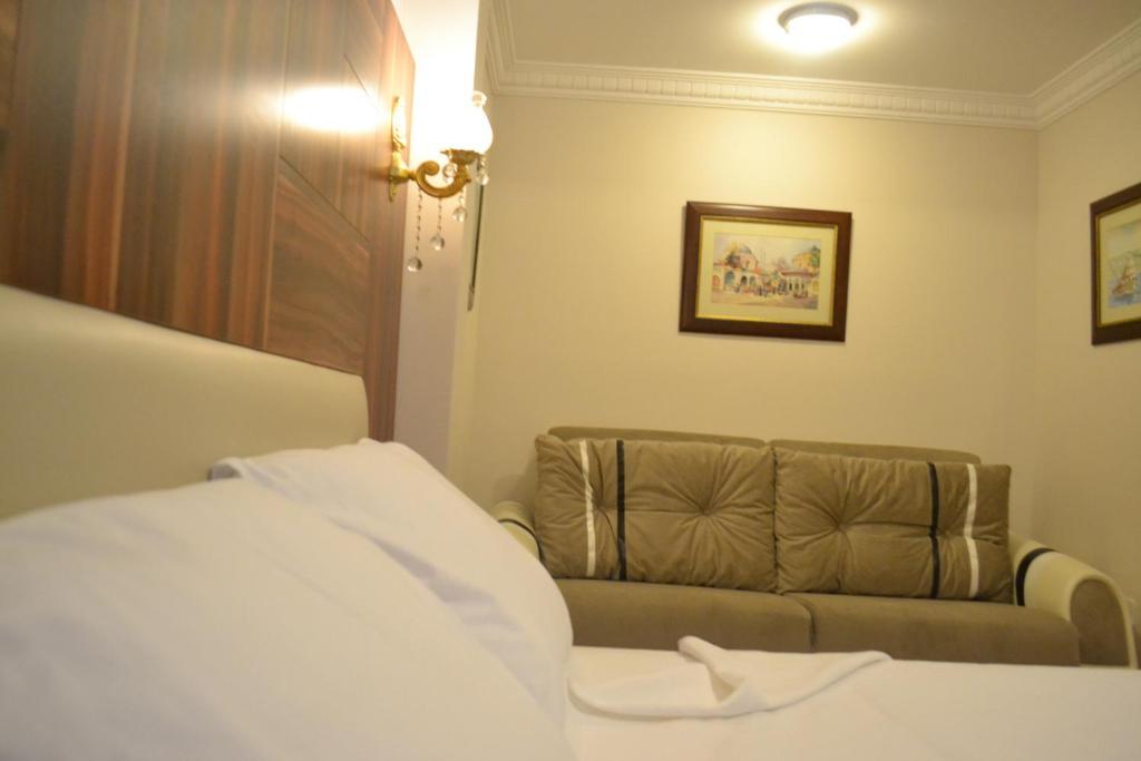 Hotel Fatih اسطنبول الغرفة الصورة