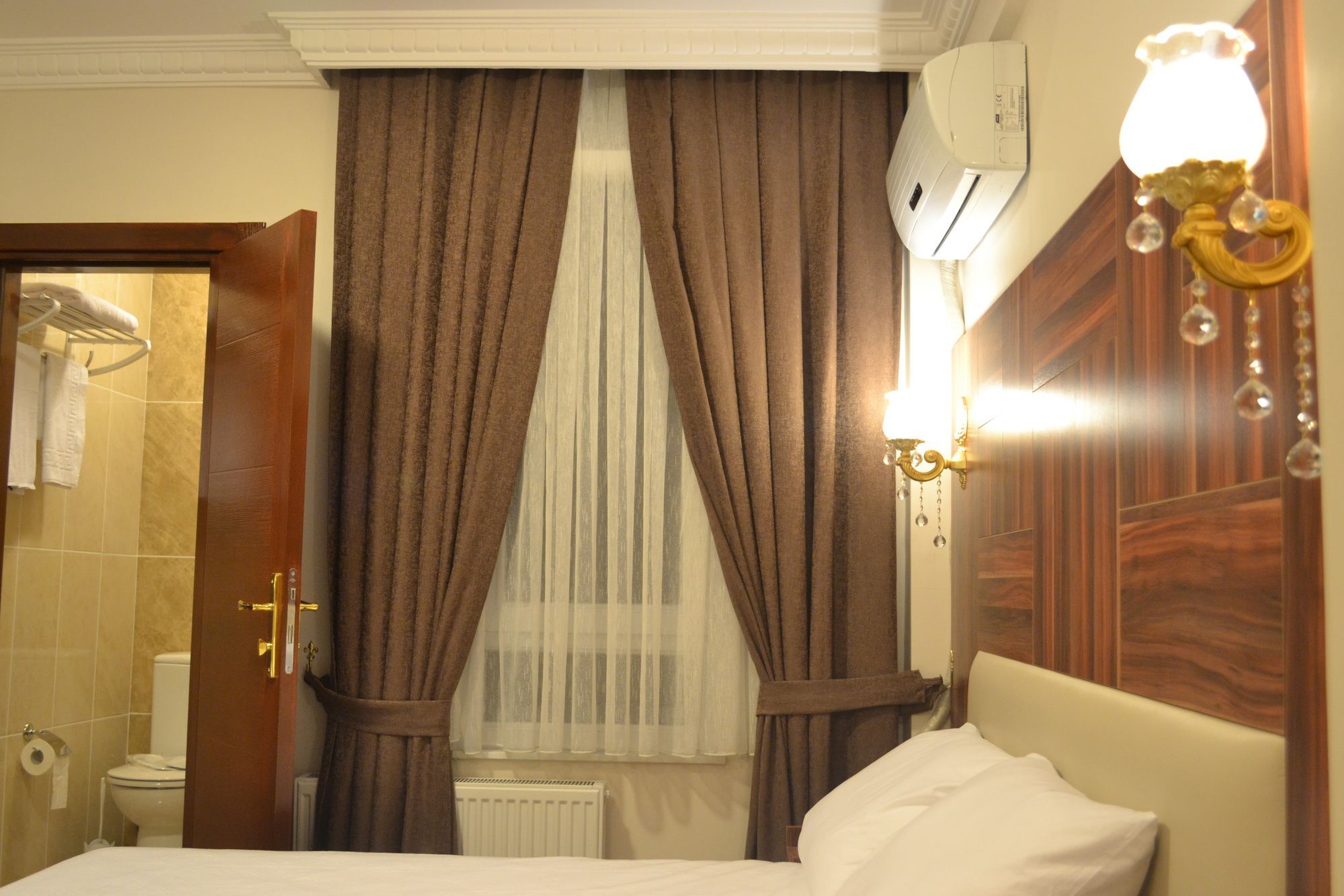 Hotel Fatih اسطنبول المظهر الخارجي الصورة